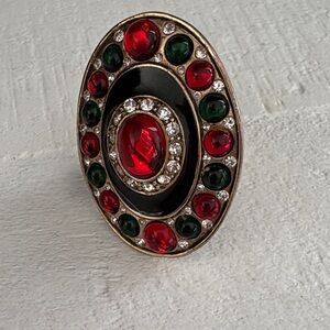 Vintage-Inspired Red and Green Gemstone Ring